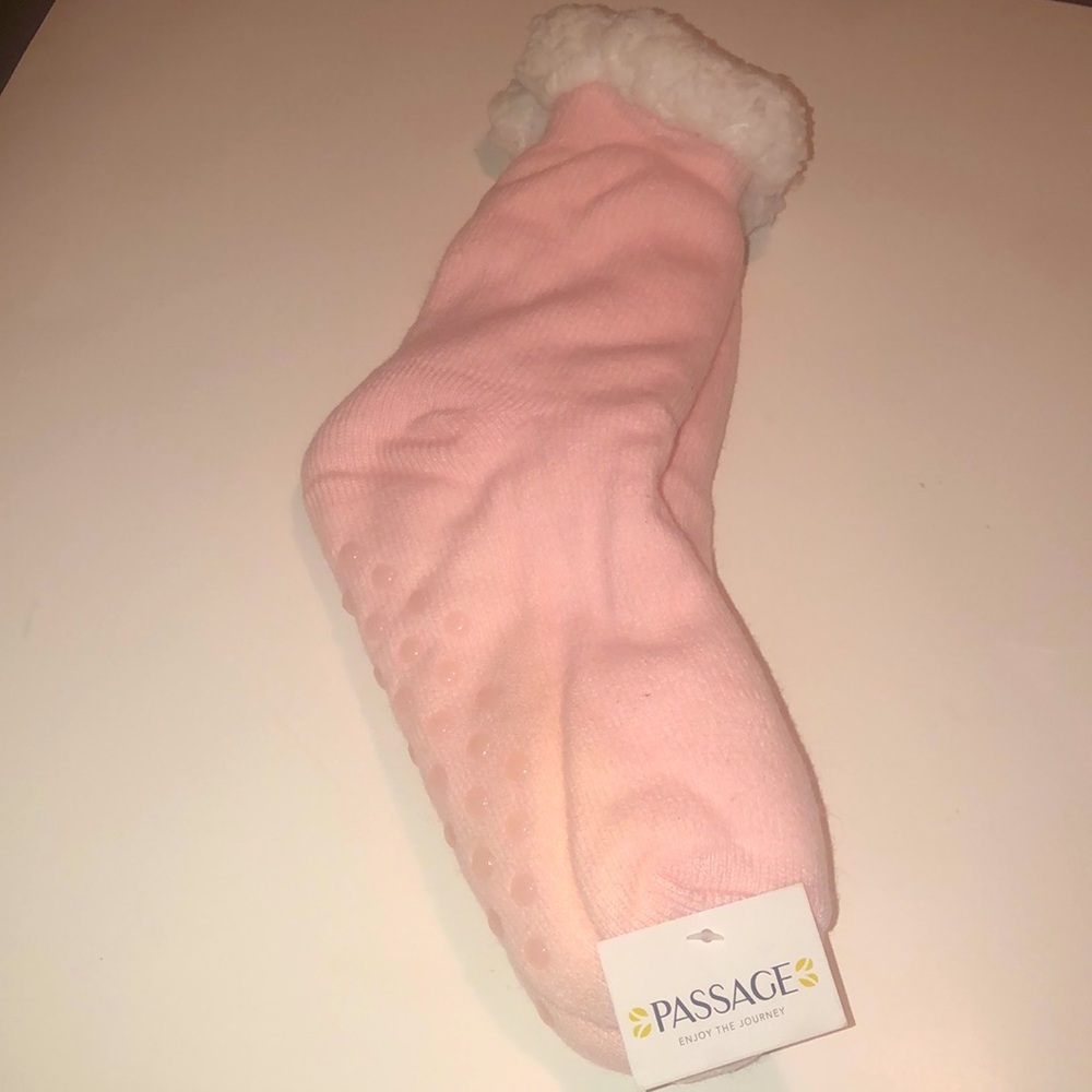 Passage Pink Thermal Socks❤️